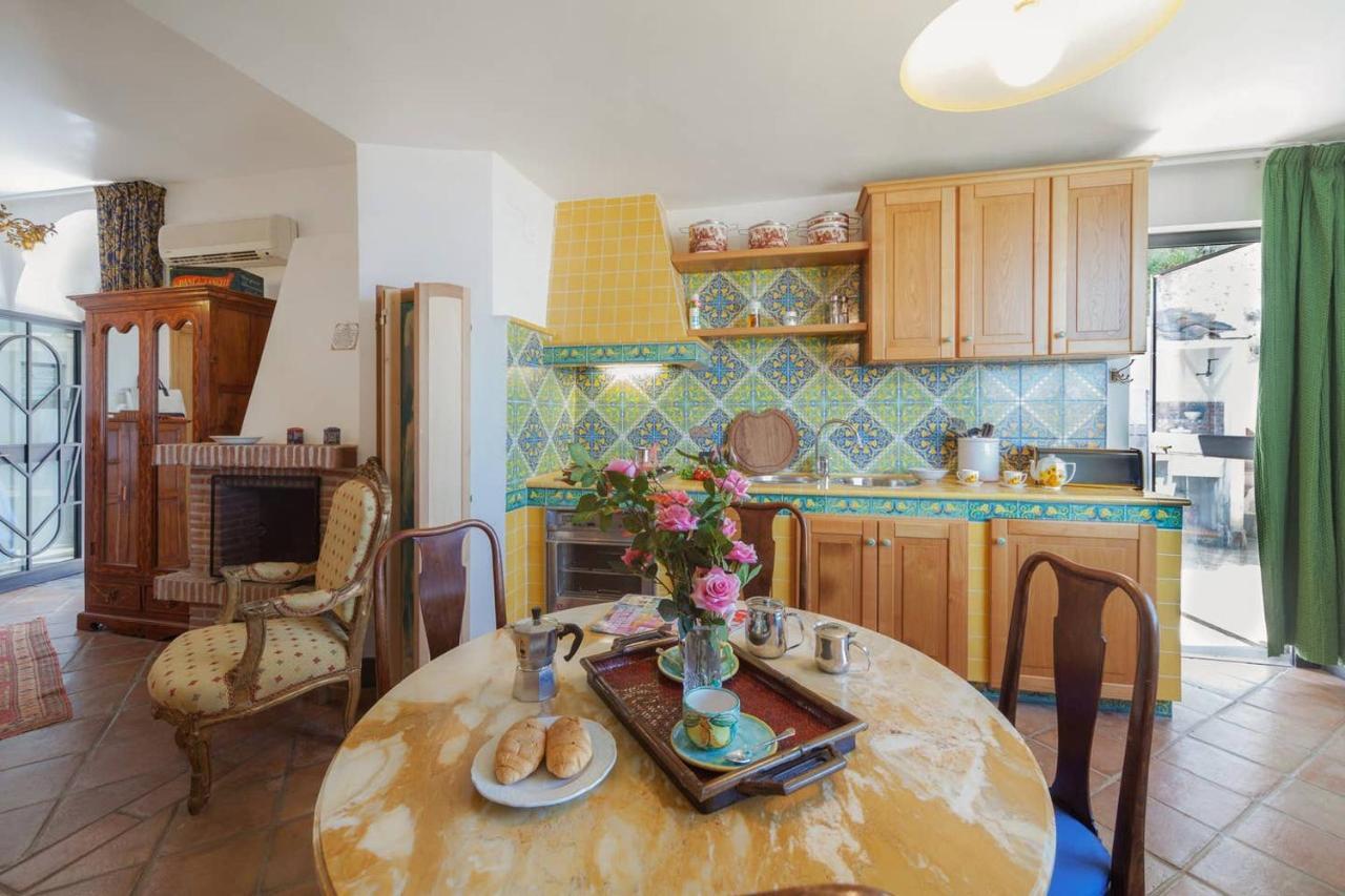 מונטה די פרוצ'ידה Villa Lamberti מראה חיצוני תמונה