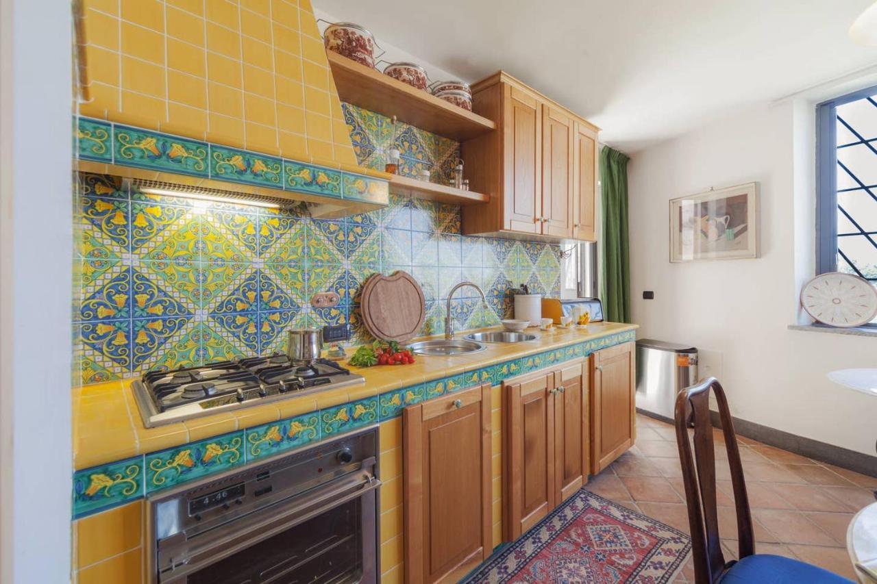 מונטה די פרוצ'ידה Villa Lamberti מראה חיצוני תמונה