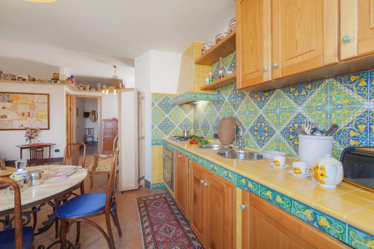 מונטה די פרוצ'ידה Villa Lamberti מראה חיצוני תמונה