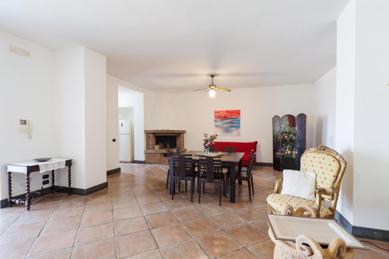 מונטה די פרוצ'ידה Villa Lamberti מראה חיצוני תמונה