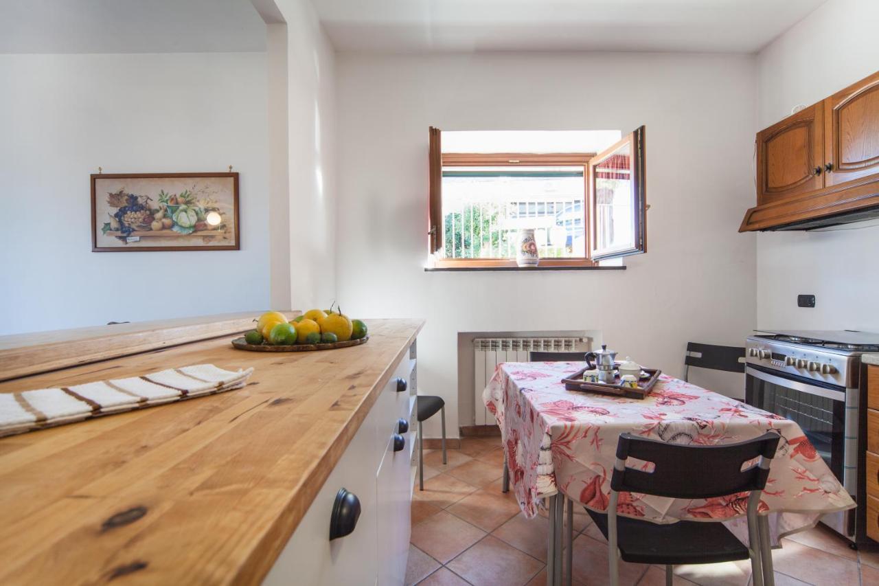 מונטה די פרוצ'ידה Villa Lamberti מראה חיצוני תמונה