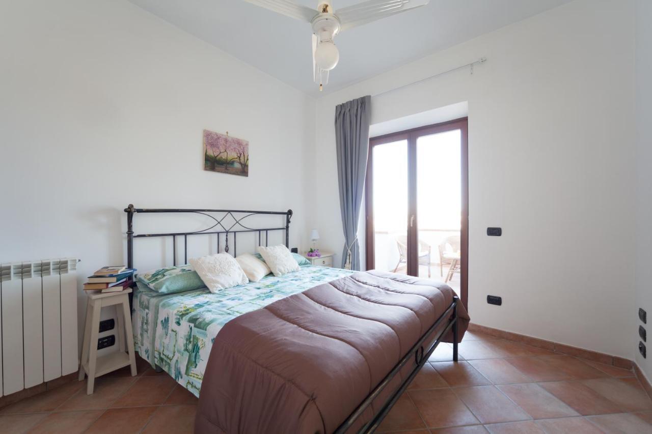 מונטה די פרוצ'ידה Villa Lamberti מראה חיצוני תמונה